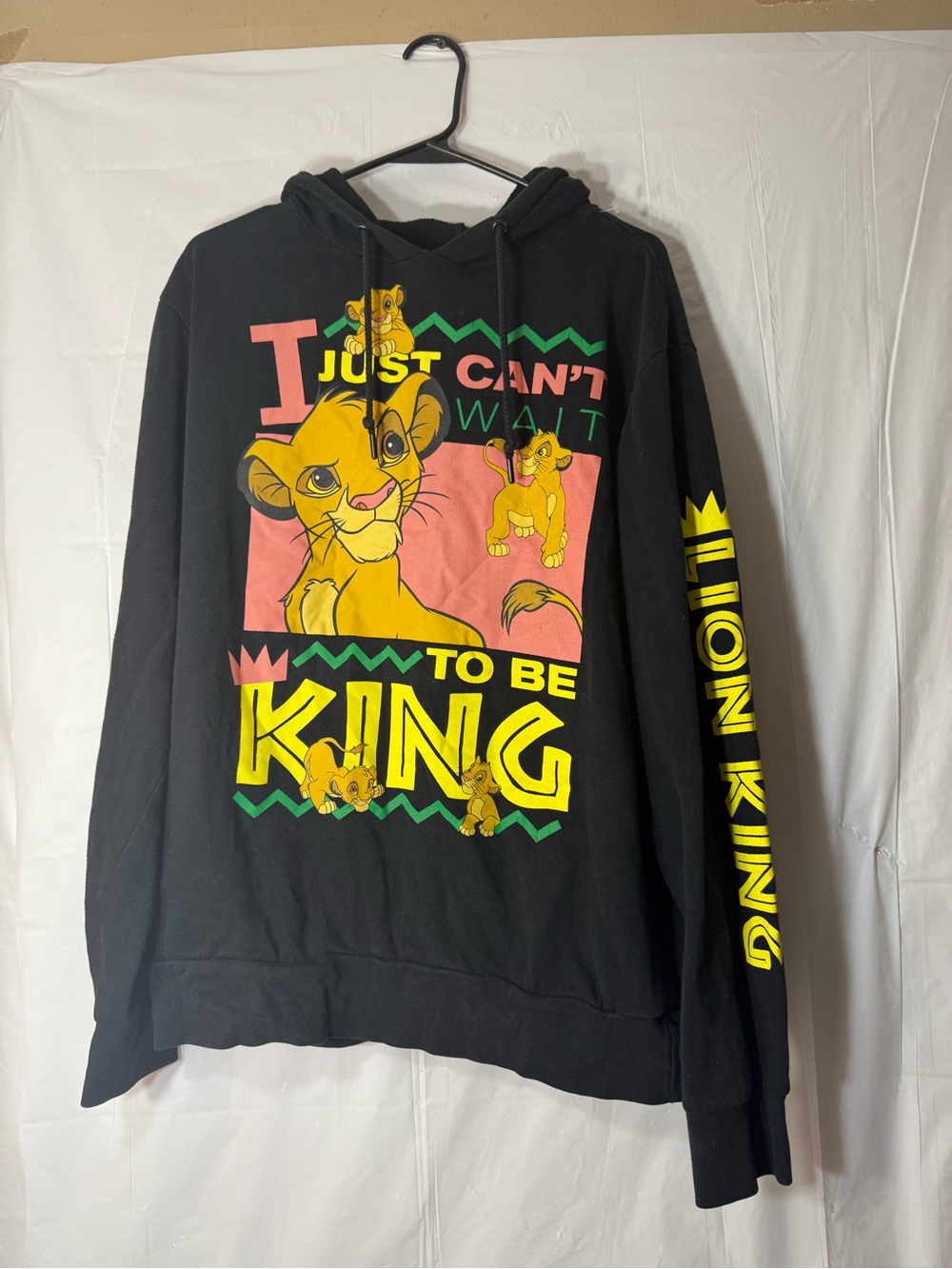 Vintage Disney The Lion King black pullover men’s hoodie size medium
